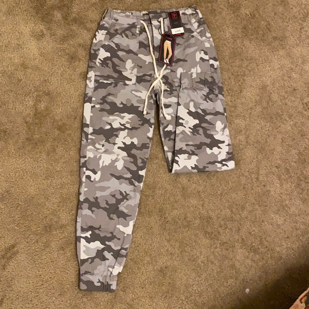 Camo jogger stretchy jean
